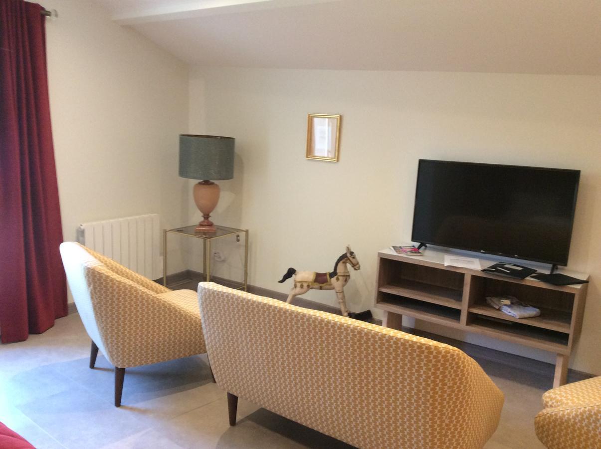 Hotel Domaine La Fontaine Du Mont Chasselas Zewnętrze zdjęcie